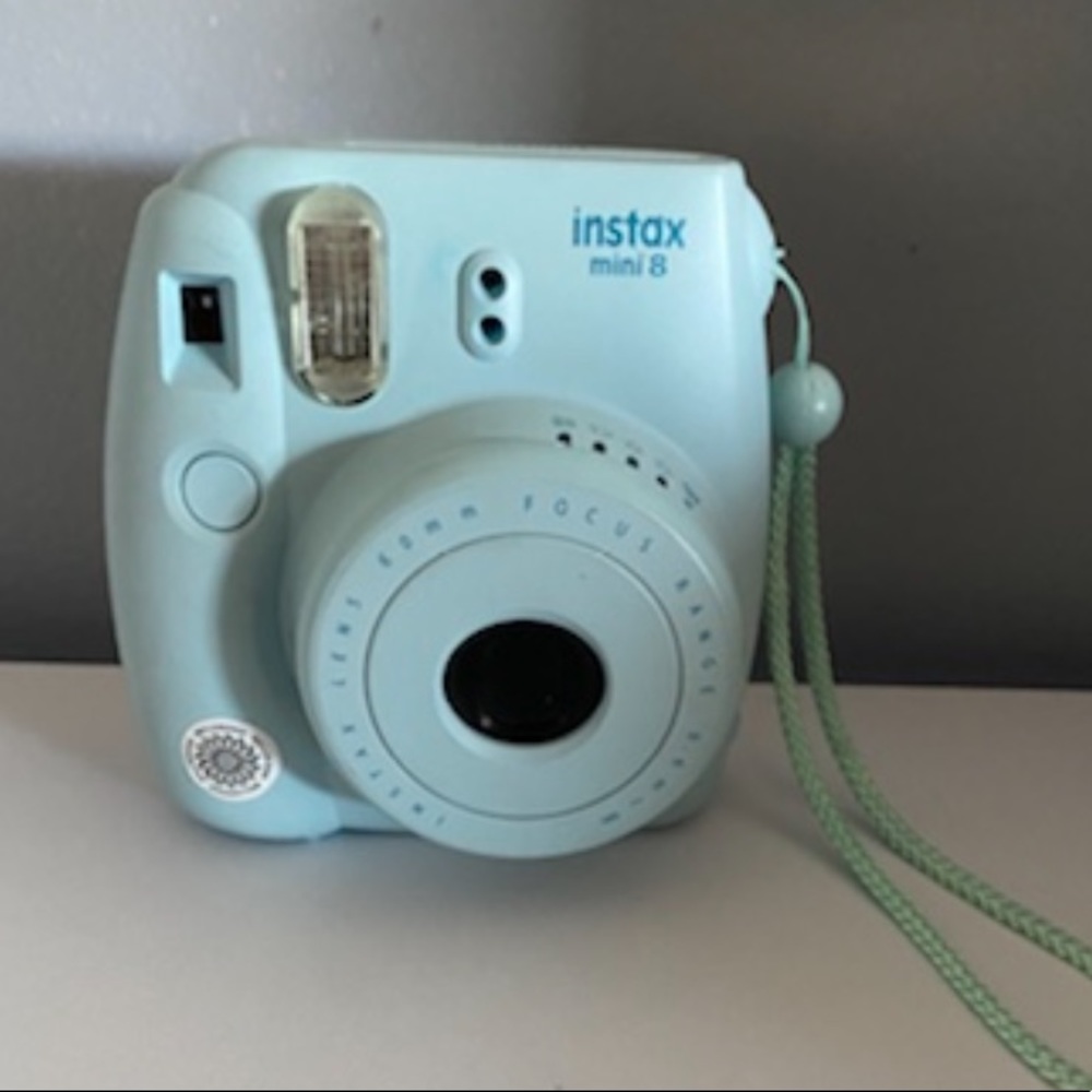 polaroid instax mini 8
